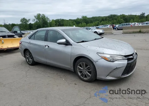 2016 Toyota Camry Le z USA, uszkodzony, nr VIN 4T1BF1FK1GU172591